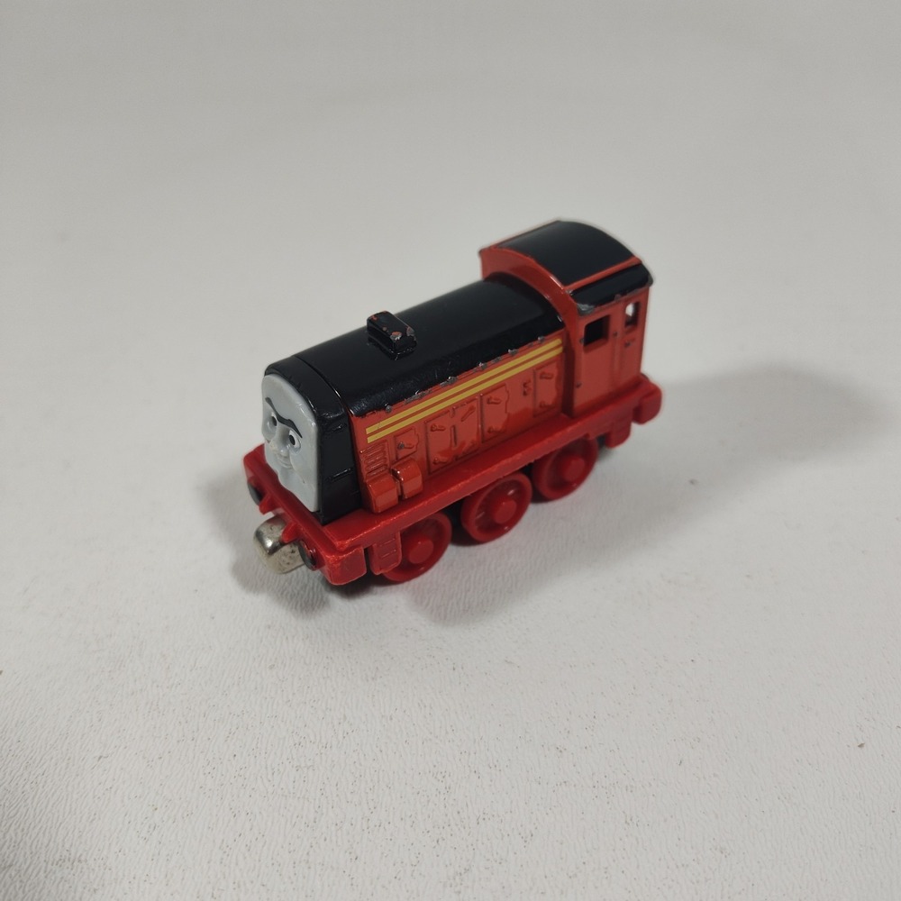 NORMAN‎ ! THOMAS FRIENDS TRAIN Diecast 2010 TAKE N PLAY ALONG Diesel Dieselworks